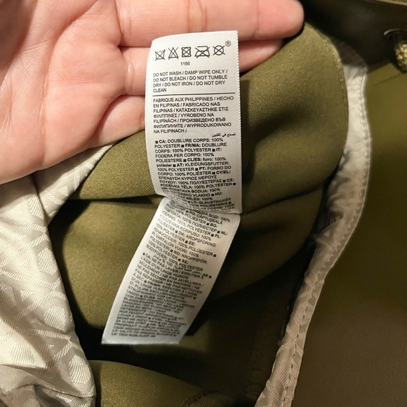 ATHLETA | NWOT REVIVE CONVERTIBLE BACKPACK BAG IN ACACIA OLIVE GREEN main image 12